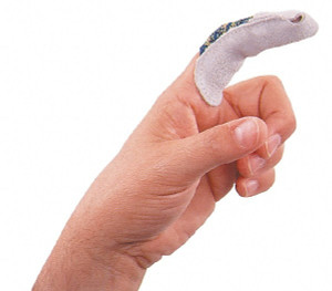 Steel Grip, Inc. Finger Guards, Type: Finger Guard, Style: Over End, Material: Leather, Size: Medium, Leather Type: Grain, PSC Code: 4240 15922M - 00046623