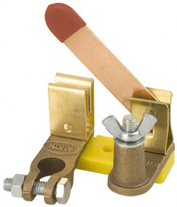 Battery Doctor 1 Position, 12 Volt, 250 Continuous Amp, Top Mount Battery Switch Battery Knife Switch Sequence, 1 Switch, Gold 20148 - 43279405