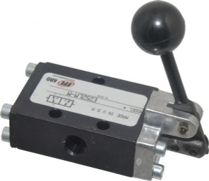 ARO Fluid Management 1/4" Inlet NPT 1/4" Outlet 3-Way Hand Operated Lever Actuated/Manual Return Air Valve 0.7 CV Rating E252LM - 09209750