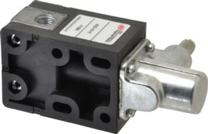 ARO Fluid Management 0.195 CV Rate & 7.5 CFM 3 Way Air Valve One-Way Clockwise, Spring Return, 150 Max psi 400-A - 09830993