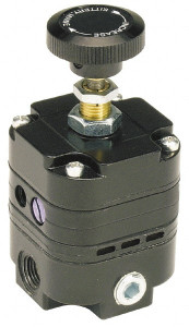 Parker Hannifin 1/4 NPT 2 - 40 psi Diaphragm Operated Zinc Regulator 150 Max Supply psi, 14 CFM, 0 to 150°F, 3" Wide x 6.06" High R210-02A - 01578343