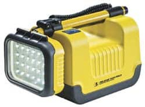 Pelican 24 Watt Hand Held Electric Portable LED Light 13.78" Cord, 1 Head 94300-0001-245 - 62554241 Pelican 24 Watt Hand Held Electric Portable LED Light 13.78" Cord, 1 Head 94300-0001-245 - 62554241