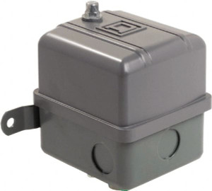 Square D 1 NEMA Rated, DPST, 80 to 100 psig, Vacuum Switch Pressure and Level Switch Adjustable Pressure, 575 VAC, 1/4 Inch NPSF Connector, Screw Terminal, For Use with Air Compressors, Electrically Driven Water Pumps 9013GHG2S6J30 - 69682607