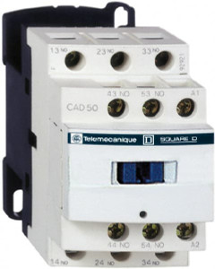 Schneider Electric 5NO, 110 VAC at 50/60 Hz Control Relay 17 V CAD50F7 - 69662336