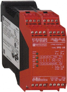 Square D 24 VAC/VDC, 5 VA Power Rating, Standard Electromechanical & Solid State Screw General Purpose Relay 6 Amp at 24 VAC/VDC, 1NC/4SS (Auxiliary) & 3NO XPSAK311144P - 68618206