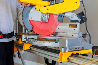 Cold Saw vs Bandsaw: Key Differences, Uses & How to Choose the Right Saw