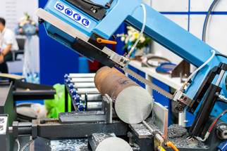 Vertical vs Horizontal Bandsaw: Key Differences, Uses & Buying Guide