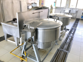 Industrial Tumblers vs. Deburring Machines: Your Strategic Investment Guide