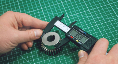 Micrometer: Its Working Principle, Parts, Use and Precautions