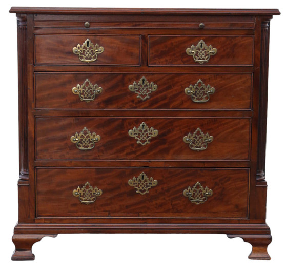 Antique fine quality Georgian late 18th Century mahogany batchelor's chest of drawers