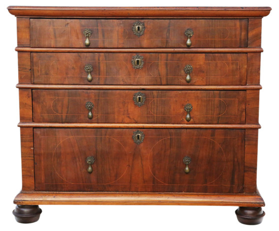 Antique Early 18th Century Georgian Inlaid Walnut Chest of Drawers – Fine Quality (8785) Antique Early 18th Century Georgian Inlaid Walnut Chest of Drawers – Fine Quality (8785)