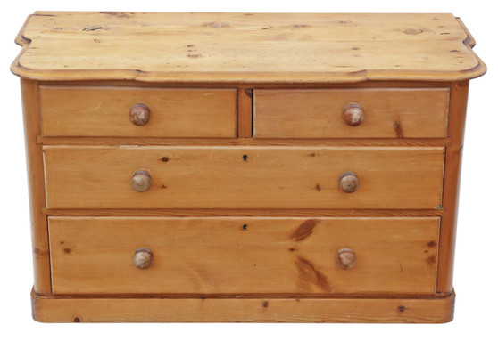 Antique 19th Century Large Pine Chest of Four Drawers – Fine Quality Antique 19th Century Large Pine Chest of Four Drawers – Fine Quality