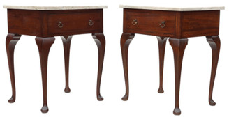 Antique c.1910 Pair of Low Mahogany Bedside Tables with Marble Tops – Fine Quality Nightstands or Lamp Tables (8722)