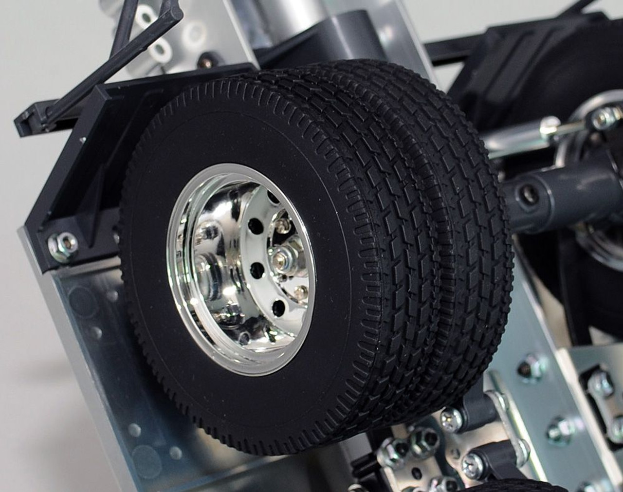 rc truck tyres