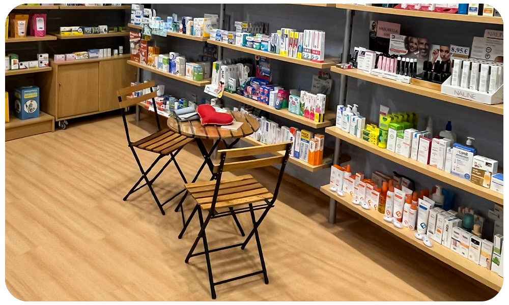 Interior de la Farmacia Arronategui en Millabia, Bizkaya