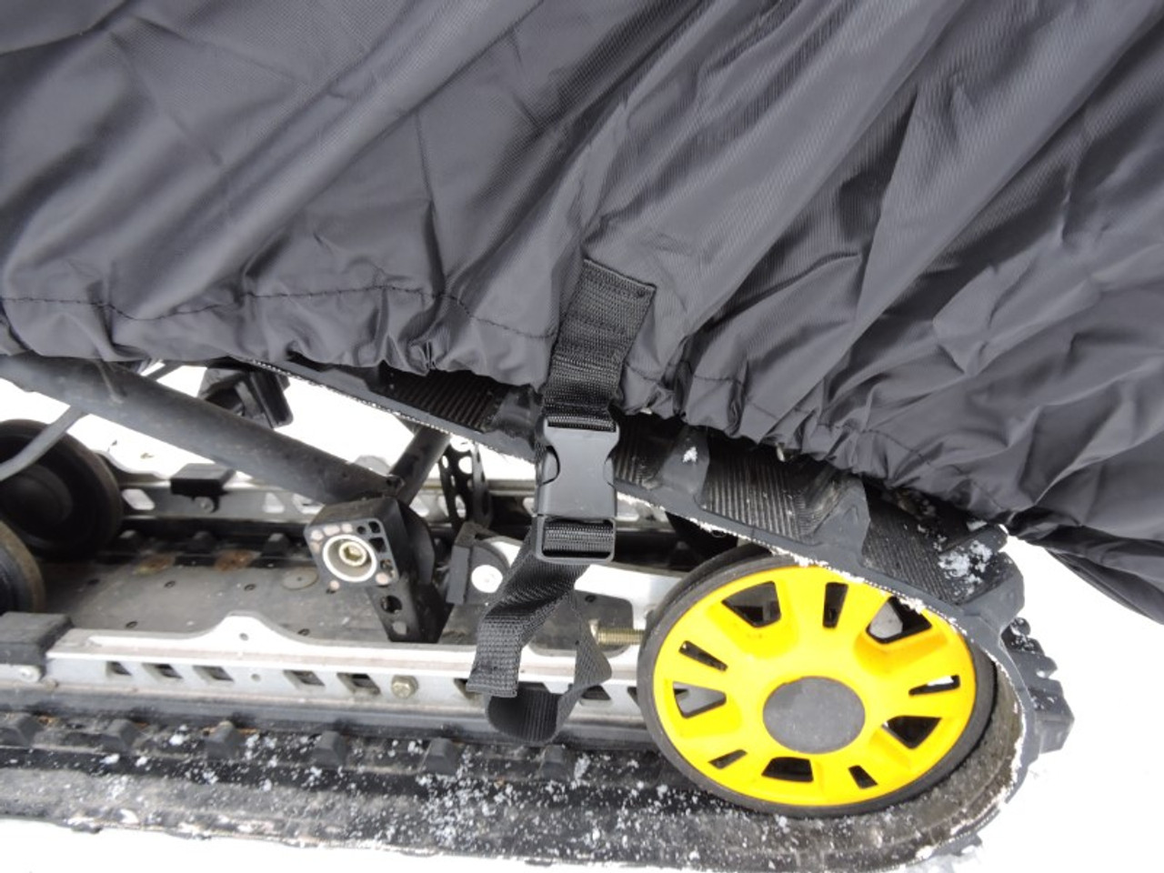 Advantage snowmobile cover rear strap