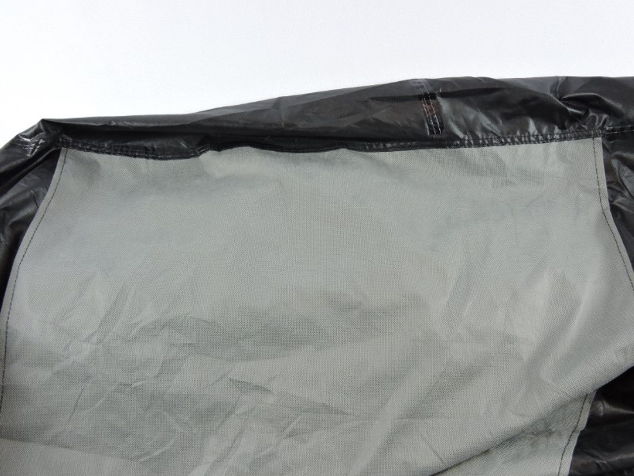Soft non-woven windscreen inner liner.