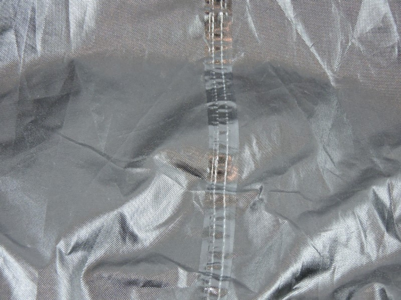 Upper fully waterproofed inner layer and taped seams extra sureness from water seepage.