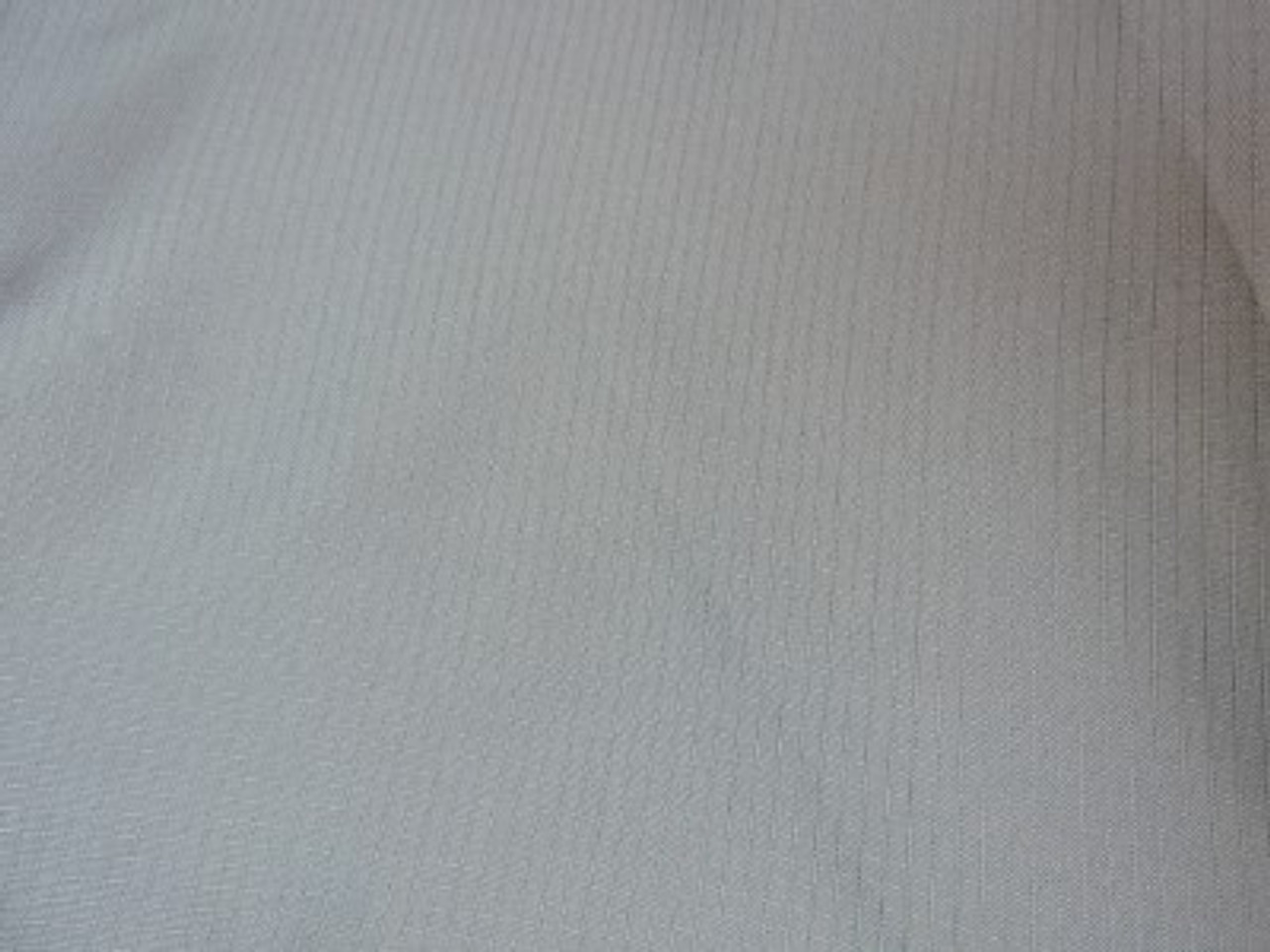 Tissu résistant aux UV "Gridtex" à double couture dans une couleur grise agréable et facile d'entretien.
