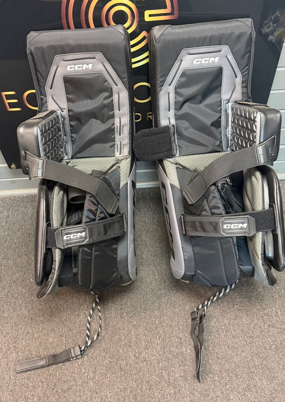 Axis XF 34+1 Goalie Pads Black/Grey DEMO