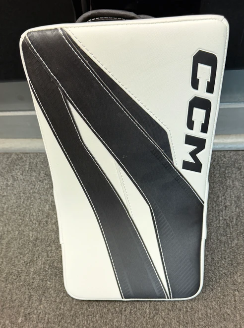 CCM Axis F9 BLACK/WHITE Intermediate Blocker (Regular & Full Right Options) DEMO