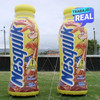 inflable botella publicitario Nesquik