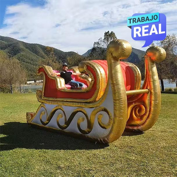 Escenografía navideña con trineo para fotos