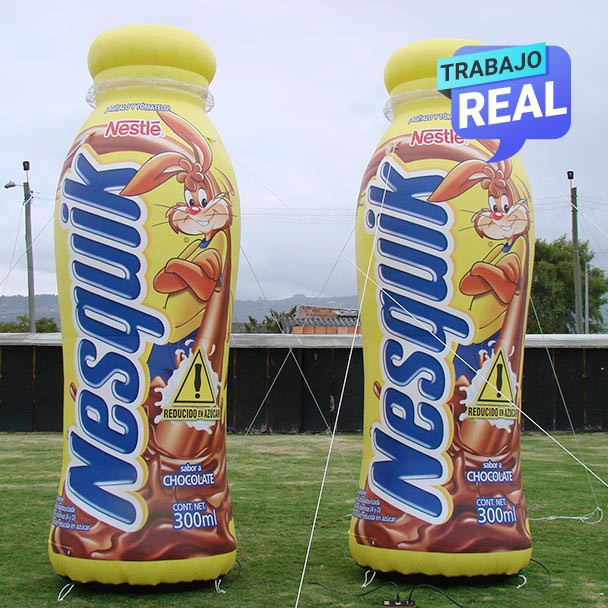 inflable botella publicitario Nesquik Medellín