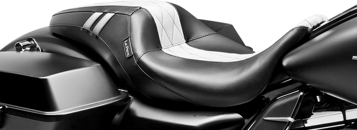 Le Pera Outcast Gt Seat - Full-Length - W/O Backrest - Black Double Diamond W/White Inlay - Fl '08-'23 Lk-987Gt1