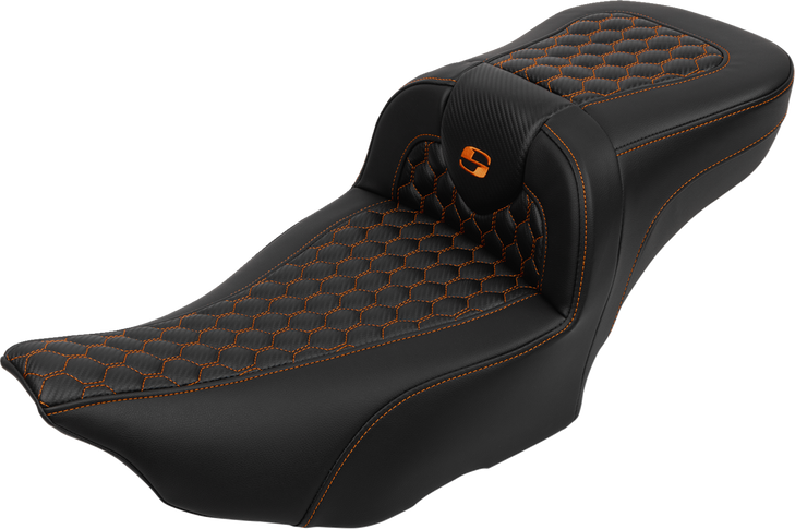 Roadsofa Extended Reach Seat - With Backrest - Honeycomb - Orange Stitch - Fltr/Flhx '23-'24 823-07-190B3