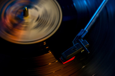 The Power of Purchasing Vinyl Online