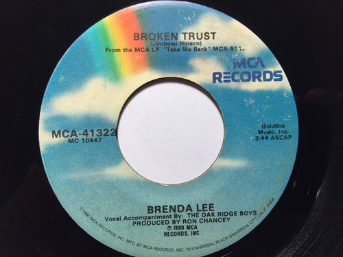 Brenda Lee - Broken Trust (7", Single, Glo)