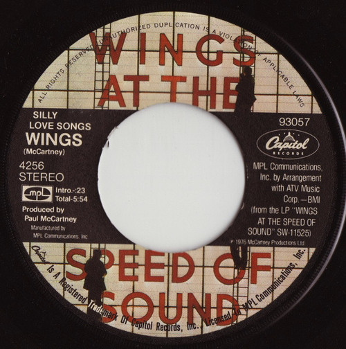 Wings (2) - Silly Love Songs - Capitol Records, MPL (2) - 4256 - 7", Single, Los 914735052