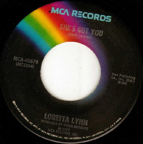 Loretta Lynn - She's Got You (7", Single)