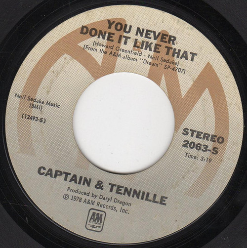 Captain & Tennille* - You Never Done It Like That (7", Single, Styrene, Ter)