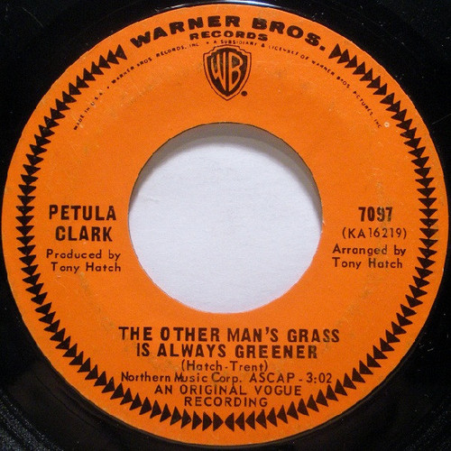 Petula Clark - The Other Man's Grass Is Always Greener / At The Crossroads - Warner Bros. Records - 7097 - 7", Single, San 1028183880