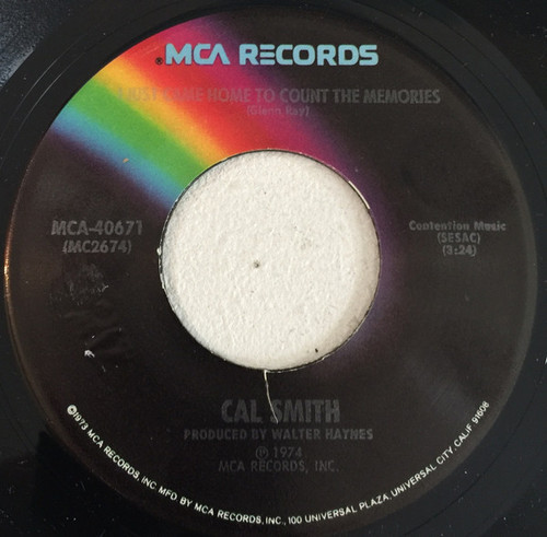 Cal Smith - I Just Came Home To Count The Memories (7", Single)