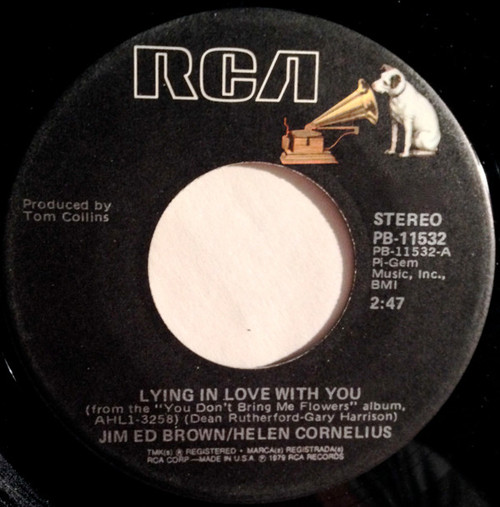 Jim Ed Brown/Helen Cornelius* - Lying In Love With You (7", Single)