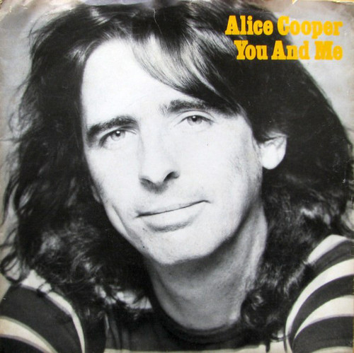 Alice Cooper (2) - You And Me / It's Hot Tonight (7", Single, Jac)