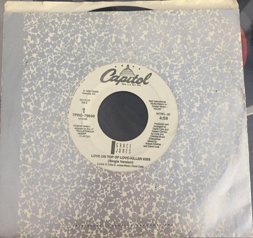 Grace Jones - Love On Top Of Love - Killer Kiss (Single Version) - Capitol Records - 7PRO-79840 - 7", Single, Promo 1761966049