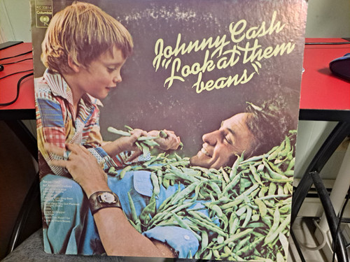Johnny Cash - Look At Them Beans - Columbia - KC 33814 - LP, Album, Ter 1927628792