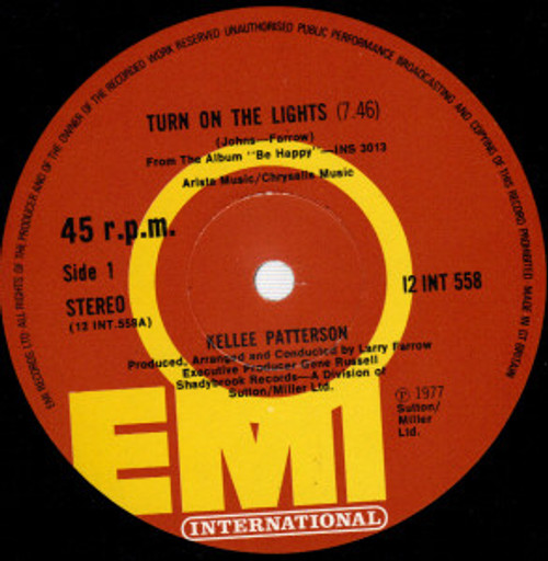 Kellee Patterson - Turn On The Lights (Disco Version) / If It Don't Fit Don't Force It (Long Disco Version) - EMI International - 12 INT 558 - 12", Single 2426263847
