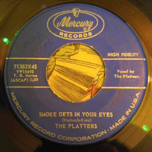 The Platters - Smoke Gets In Your Eyes / No Matter What You Are (7", Blu)