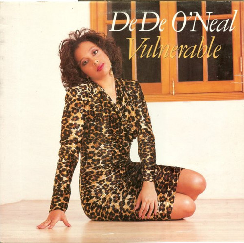 De De O'Neal - Vulnerable (12")