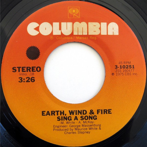 Earth, Wind & Fire - Sing A Song (7", Single, San)