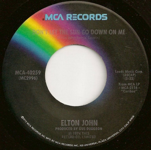 Elton John - Don't Let The Sun Go Down On Me (7", Single, Pin)