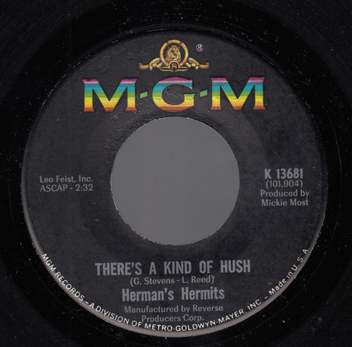 Herman's Hermits - There's A Kind Of Hush / No Milk Today (7", Single, Rev)