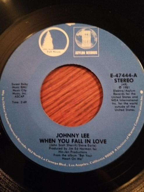 Johnny Lee (3) - When You Fall In Love (7", AR)