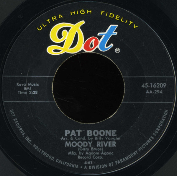 Pat Boone - Moody River / A Thousand Years (7", Single)