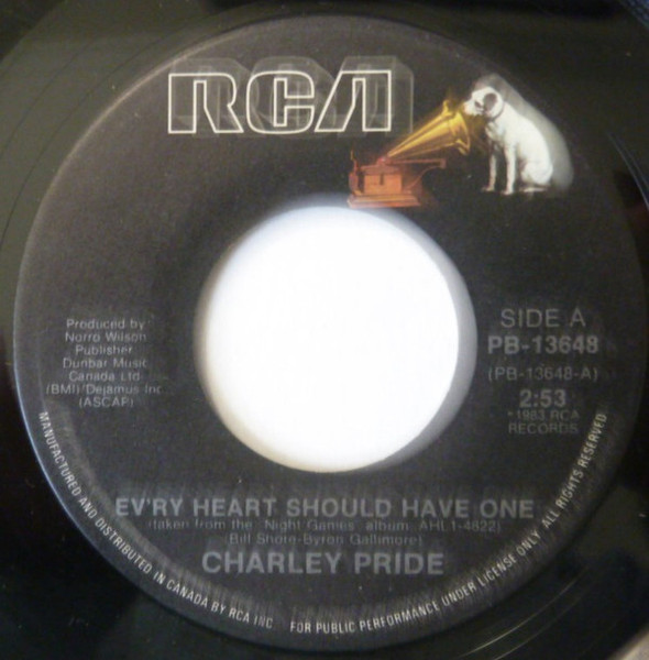 Charley Pride - Ev'ry Heart Should Have One (7", Single)